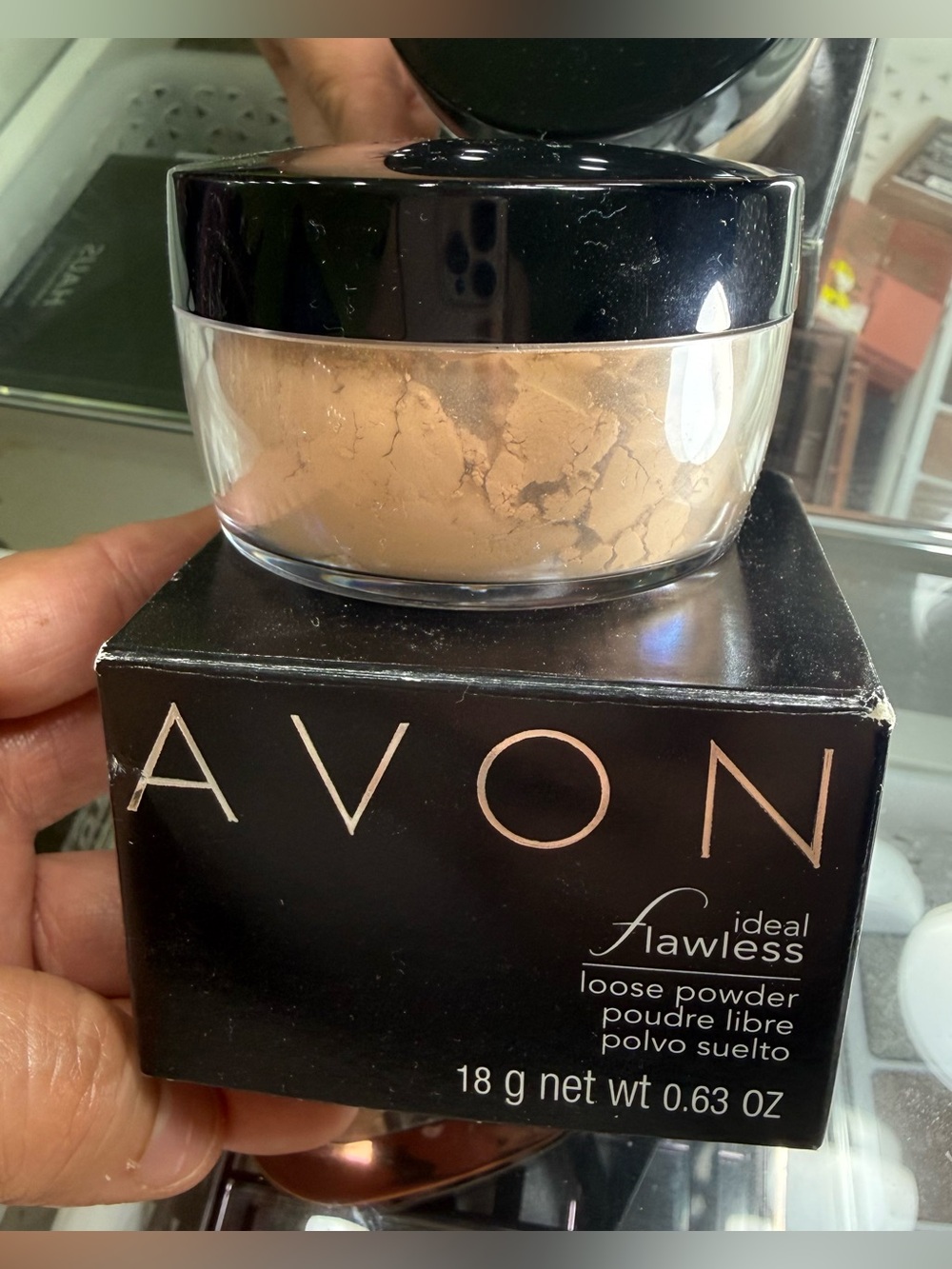 AVON Loose Face Powder Medium